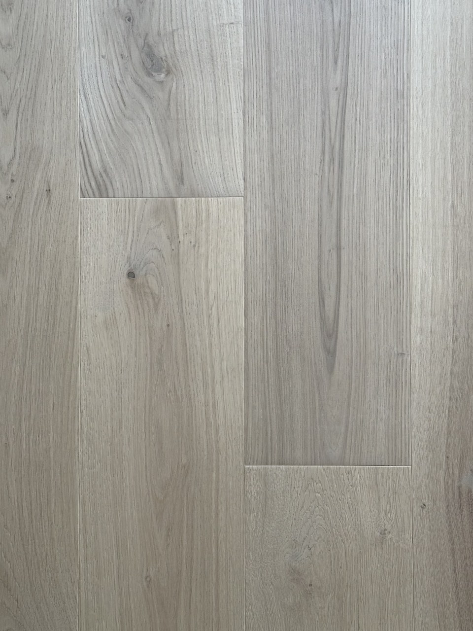 European oak flooring thumbnail light natural colour - Petite Chateau Bordeaux